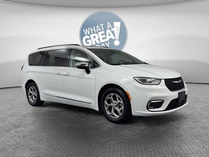 Certified 2023 Chrysler Pacifica Limited