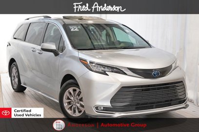 Certified 2022 Toyota Sienna XLE