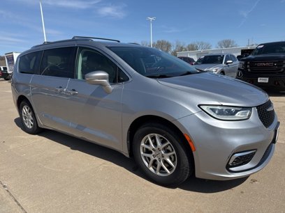 Used 2021 Chrysler Pacifica Touring-L