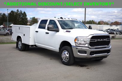 New 2024 RAM 3500 Tradesman w/ Chrome Appearance Group