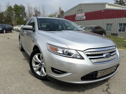 Used 2011 Ford Taurus SEL