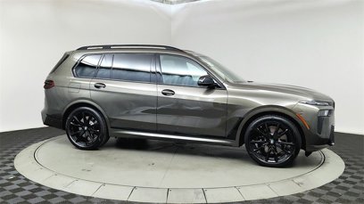 New 2026 BMW X7 M60i