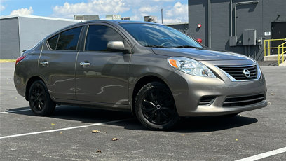 Used 2013 Nissan Versa SV w/ Convenience Pkg