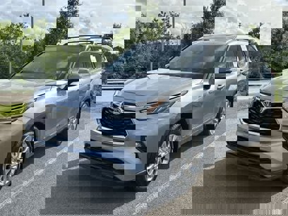 Used 2021 Toyota Highlander Limited