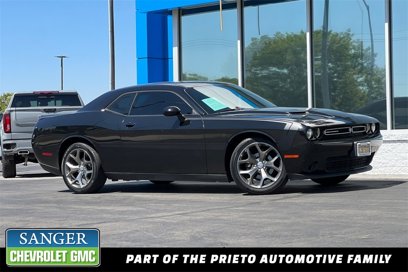 Used 2016 Dodge Challenger SXT