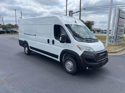 New 2024 RAM ProMaster 3500 w/ Premium Convenience Group