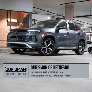 New 2025 Volkswagen Tiguan SE