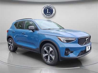 Used 2023 Volvo XC40 B5 Plus w/ Protection Package Premier