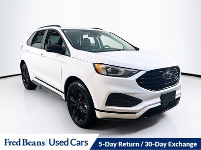Used 2022 Ford Edge SE w/ Black Appearance Package
