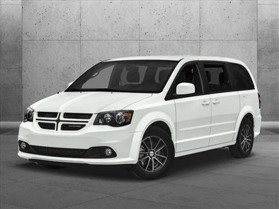 Used 2019 Dodge Grand Caravan SXT w/ Blacktop Package