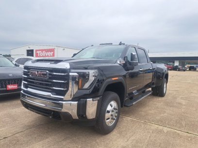 New 2025 GMC Sierra 3500 SLT w/ SLT Premium Package
