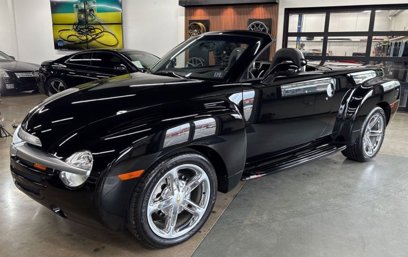 Used 2004 Chevrolet SSR w/ Preferred Equipment Group