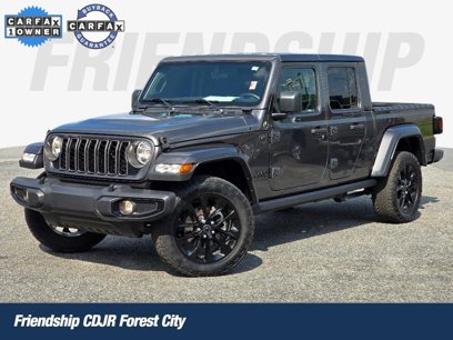 Used 2024 Jeep Gladiator Sport