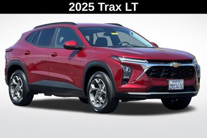 Used 2025 Chevrolet Trax LT