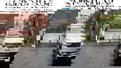 Used 2025 Jeep Wagoneer 4WD w/ Premium Group I