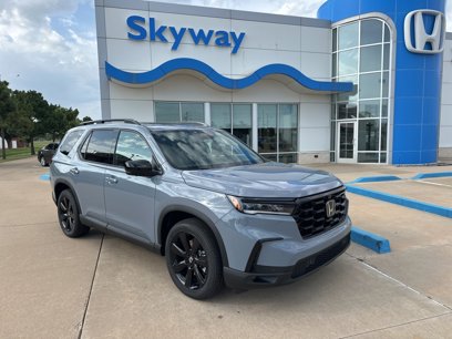 New 2025 Honda Pilot Black Edition
