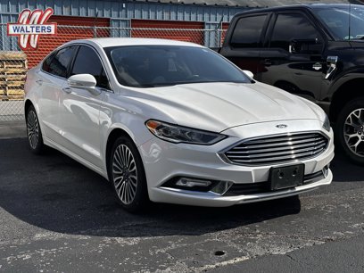 Used 2017 Ford Fusion SE w/ Fusion SE Technology Package
