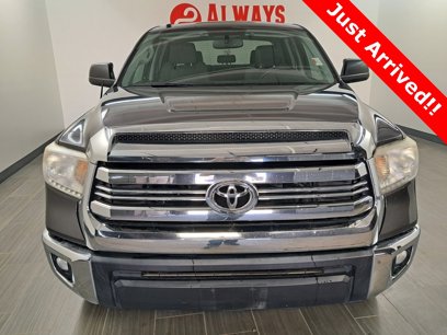 Used 2017 Toyota Tundra SR5 w/ SR5 Upgrade Package