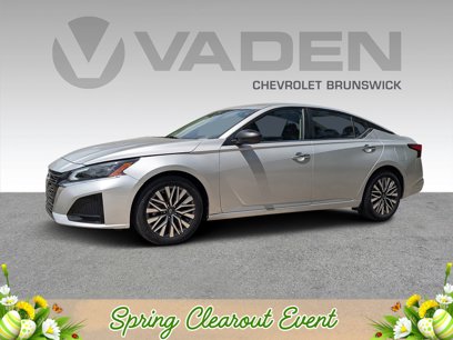 Used 2024 Nissan Altima 2.5 SV