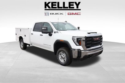 New 2024 GMC Sierra 2500 Pro w/ Convenience Package
