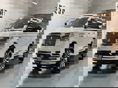Used 2018 Lincoln Navigator L Reserve w/ Technology Package