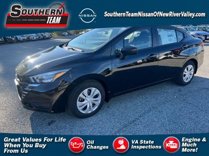 New 2025 Nissan Versa S w/ Trunk Package