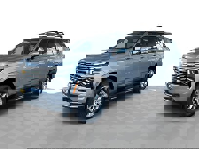 New 2025 Chevrolet Suburban Premier