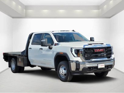 New 2025 GMC Sierra 3500 Pro w/ Convenience Package
