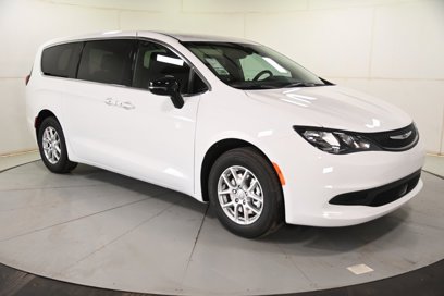 New 2025 Chrysler Voyager LX