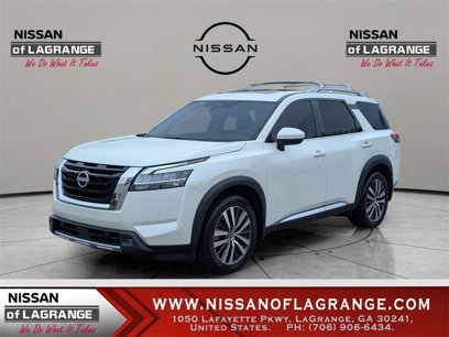 Used 2022 Nissan Pathfinder Platinum w/ Cargo Package