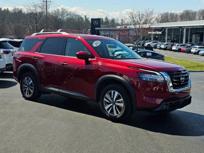 Used 2023 Nissan Pathfinder SL