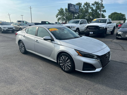 Used 2023 Nissan Altima 2.5 SV