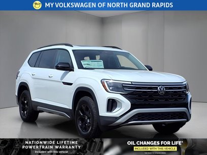 New 2025 Volkswagen Atlas Peak Edition SE