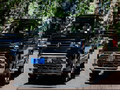 New 2025 Volkswagen Taos S