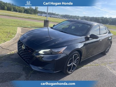 Used 2023 Nissan Altima 2.5 SR w/ SR Premium Package