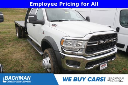 New 2024 RAM 5500 Tradesman w/ Chrome Appearance Group