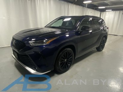 Used 2023 Toyota Highlander XSE
