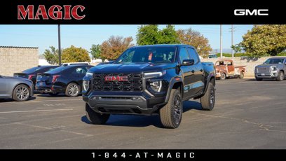 New 2025 GMC Canyon Elevation w/ Convenience Package