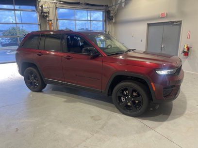 New 2024 Jeep Grand Cherokee Altitude