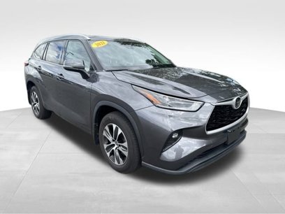 Used 2021 Toyota Highlander XLE