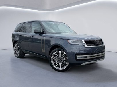 New 2025 Land Rover Range Rover SE