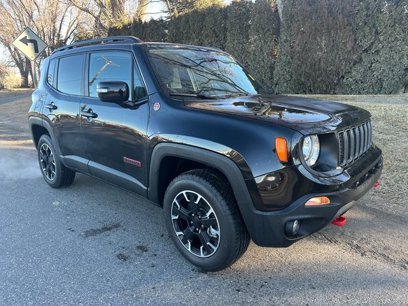 Used 2023 Jeep Renegade Trailhawk w/ Trailer Tow Group