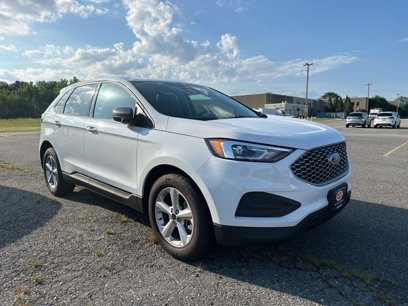 Used 2024 Ford Edge SE