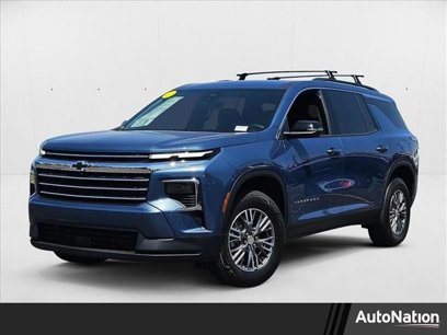 New 2025 Chevrolet Traverse LT w/ Driver Confidence Package