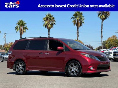 Used 2017 Toyota Sienna SE