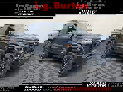 New 2025 GMC Canyon Elevation w/ Technology Package