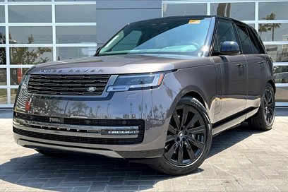 New 2025 Land Rover Range Rover SE