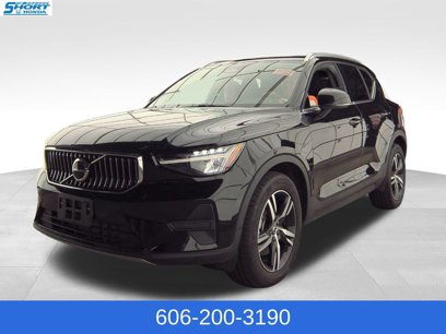 Used 2024 Volvo XC40 B5 Core