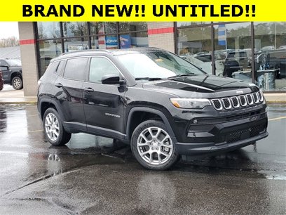 Used 2023 Jeep Compass Latitude w/ Sun and Sound Group