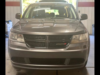 Used 2018 Dodge Journey SE w/ Blacktop Package